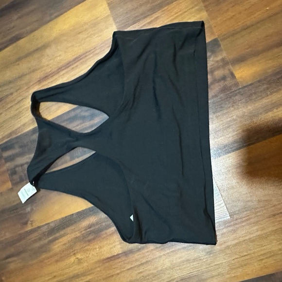 NWT Aerie Racerback crop tank with shelf bra - Picture 4 of 6